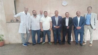 بالصور.. رئيس وأعضاء نقابية «شمال القاهرة» يزورون زملائهم بمستشفى الكهرباء.. ويشيدون بالصرح الطبى الكبير