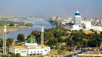 السودان يدرس بيع الوقود للمواطنين ببطاقات خاصة