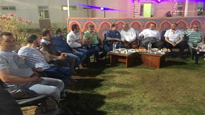 بالصور.. «بترو أمير» تقيم حفل افطار جماعى للعاملين بحقول الصحراء الشرقية