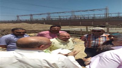 رئيس القناة للكهرباء يتفقد موزع تغذية انفاق بورسعيد