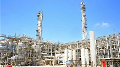 مصر تتوسع في صناعة البتروكيماويات لهذه الأسباب
