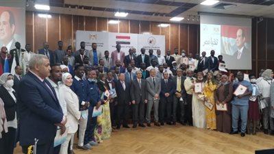 وزير الكهرباء يشهد تخريج دفعة جديد لتدريب كوادر بشرية افريقية