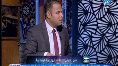 محمد صلاح خلال لقائه ببرنامج حجر الأساس: إهتمام القيادة السياسية بالبترول والكهرباء حقق طفرة
