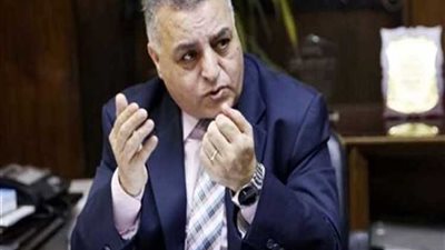 عمران يتوجه إلي نيروبى لحضور اجتماع وزراء البنية التحتية بالكوميسا