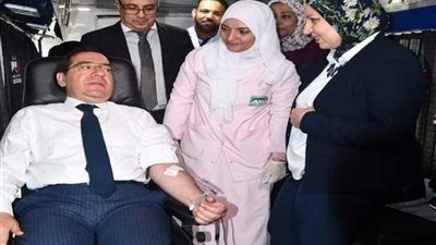 الملا يفتتح حملة قطاع البترول للتبرع بالدم| صور