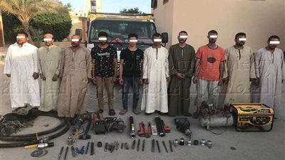 ضبط عصابة استولت علي 200 طن بترول خام من خط الحمراء- كرير