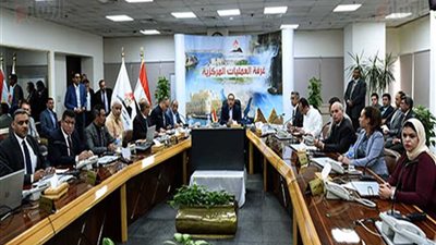 رئيس الوزراء يتابع تطبيق تعريفة الركوب الجديدة .. يؤكد توافر المنتجات البترولية.. وزيادة التعريفة من 10 لـ15% فى كل المحافظات