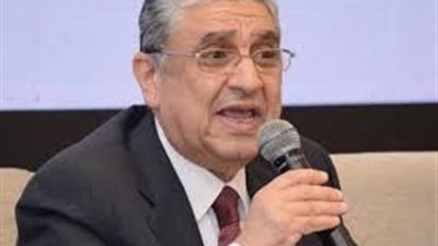 965 مليون جنيه لتطوير شبكات  الكهرباء ب