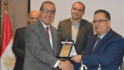 ٣ بروتوكولات تعاون بين «بحوث البترول» وجامعتي «MSA» و«الدلتا» ومعهد البحوث الفلكية| صور