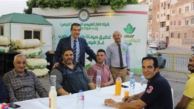 رئيس وقيادات 