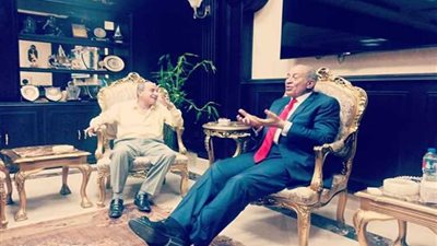 خلال لقاء مطول.. رئيس القناة للكهرباء يستعرض الموقف التنفيذى لمشروعات الشركة مع محافظ البحر الأحمر