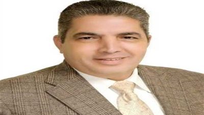 مسعد بشير يتفقد سير العمل واستعدادات تحصيل الفواتير الجديدة بإدارات دراو وكوم امبو ونصر النوبة بأسوان