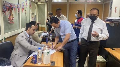بالصور.. إقبال عُمَّالي كبير على اللجان الانتخابية في ” بتروتريد “