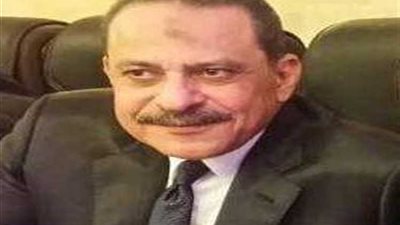 ترقية أحمد مسلم لوظيفة نائب رئيس هيئة البترول مع استمرار إعارته لإيجاس