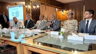 جلسة تشاور مجتمعي لدراسة تقييم الأثر البيئي لمشروع إنشاء وتشغيل مجمع التفحيم وملحقاته بالسويس