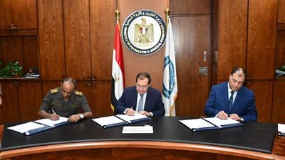 الوطنية المصرية للبترول توقع إتفاقيتان باستثمارات حدها الأدنى 4 ملايين دولار