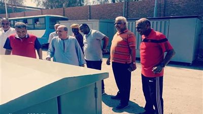 رئيس القناة للكهرباء يتابع الإنتهاء من تصنيع ألف عامود سوف تربط القصير بمرسي علم