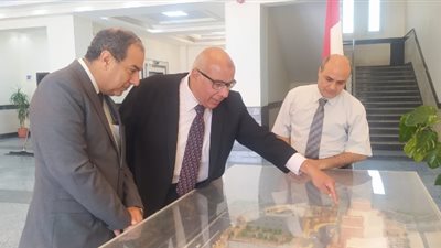 رئيس جامعة القاهرة الجديدة التكنولوجية يستقبل مدير معهد بحوث البترول