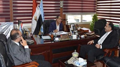 «بحوث البترول» يناقش إبرام بروتوكول لنيل البكالوريوس مع جامعة عين شمس