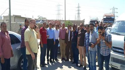 للمرة الأولى..حملة مكبرة على منطقة شق الثعبان برئاسة قيادات مباحث الكهرباء وشركة جنوب القاهرة