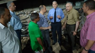 وسط رجاله...