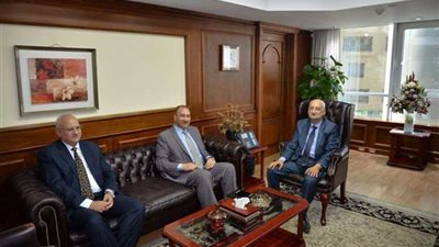 صور| بحضور محمد عبدالغفار ورؤساء شركات الغاز.. «إيجاس» تستضيف وفد منظومة الشكاوى الحكومية