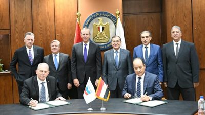 مذكرة تفاهم بين «إيجاس» و«شيفرون» لنقل واستيراد وإسالة وتصدير غاز شرق المتوسط عبر مصر