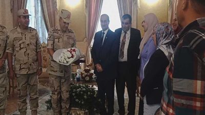 مستشفى البترول بالأسكندرية تزور المنطقة الشمالية العسكرية للتهنئة بأعياد أكتوبر.. صور
