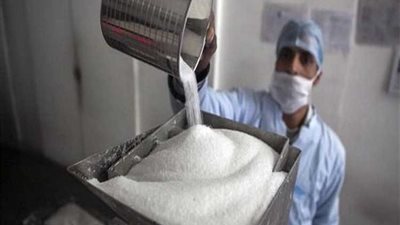 نائب يطالب بتخفيض سعر الغاز لمصانع السكر