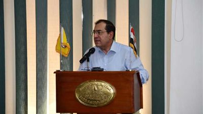 وزير البترول يتابع تنفيذ خطط إنتاج الزيت الخام