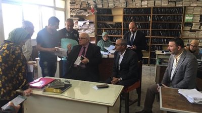 جولة تفقدية لرئيس الإسكندرية للكهرباء لمبنى الشركة بمحرم بك