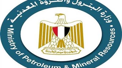 مسئول الامانة العامة بوزارة البترول يجرى عملية جراحية بأحد المستشفيات