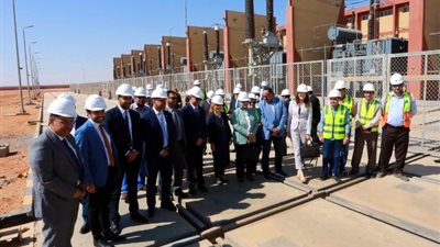 نائب رئيس بنك الاستثمار الأوروبي: نشارك في الربط الكهربائي المصري الأوروبي  بتكلفة 4 مليارات يورو