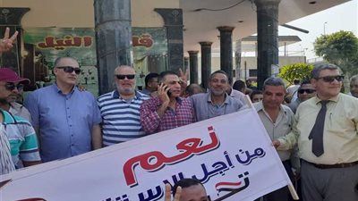 قيادات جنوب القاهرة للكهرباء يتوافدون لدعم وتأييد الرئيس السيسى