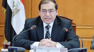 مهندس بمصر للبترول يبعث بإستغاثة للوزير وقيادات الوزارة