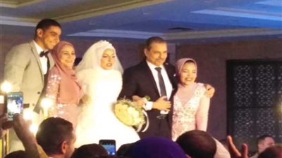 بحضور خلف والدستاوى..رئيس مصر الوسطى للكهرباء يحتفل بزفاف نجلته