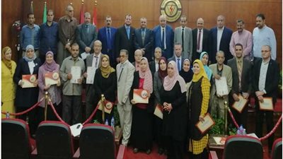 رئيس «جنوب الدلتا للتوزيع» يحضر ختام دورة تنمية المهارات القيادية لمديري العموم