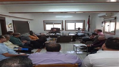 رئيس القناة للكهرباء يقرر صرف مكافأة نصف شهر للعاملين بقطاع بورسعيد