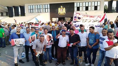 العاملون بشرق الدلتا لإنتاج الكهرباء يحتشدون لدعم وتأييد الرئيس السيسى