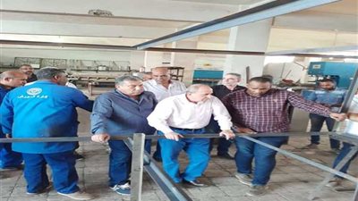 رئيس القناة للكهرباء يقوم بجولة تفقدية داخل إدارة الورش الرئيسية