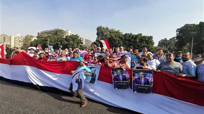 العاملون بـ«مصر للبترول» يشاركون في مسيرات دعم الإستقرار والتنمية
