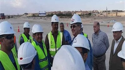 رئيس «بتروجت» يواصل زياراته الميدانية ويتفقد مشروع إنشاء الطريق الأوسطى بـ 6 أكتوبر