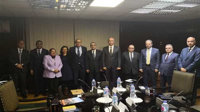 وزير الكهرباء يستقبل المدير العام لعمليات الإستثمار والبنية التحتية  ببنك الإستثمار الآسيوي