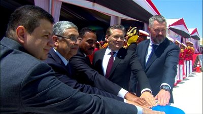 خاص..لحظة الضغط علي إشارة البدء في الصبة الخرسانية الاولي لمفاعل الضبعة النووي