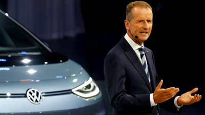 الرئيس التنفيذي لمجموعة فولكس فاجن يستقيل بشكل مفاجئ !