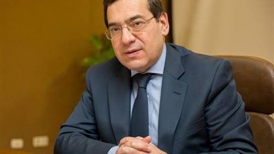 بعد قليل..وزير البترول يترأس الجمعية العمومية لشركة أنربك