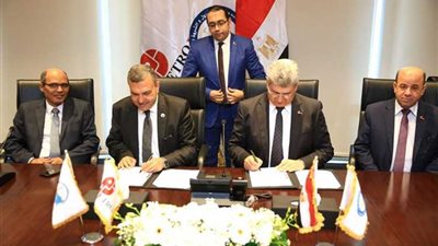 «بتروجت» توقع إتفاقية مع «تنمية للبترول» لتنفيذ مشروعات تسهيلات الإنتاج المبكر لشركات الإنتاج