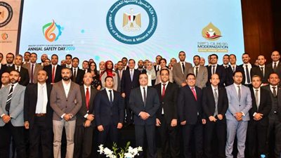 وزير البترول يؤكد حرص الوزارة علي دعم منظومة السلامة