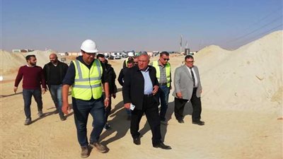 مدحت رمضان وقيادات طاقة يتفقدون العمل بمحطتى المطورين والتوسعات الشرقية بأكتوبر