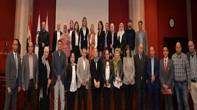 «عيشها بأفضل صحة».. ندوة بـ«إيجاس» للتوعية الصحية| صور
